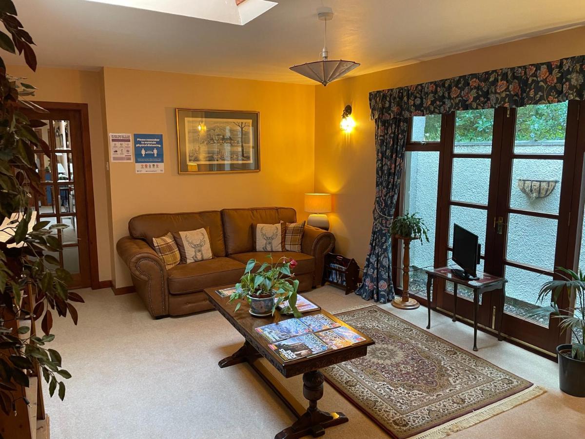 Clarke Cottage Guest House Dunfermline Esterno foto