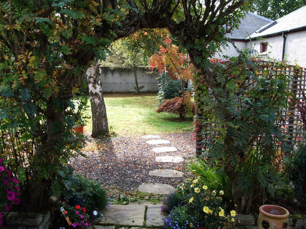 Clarke Cottage Guest House Dunfermline Esterno foto
