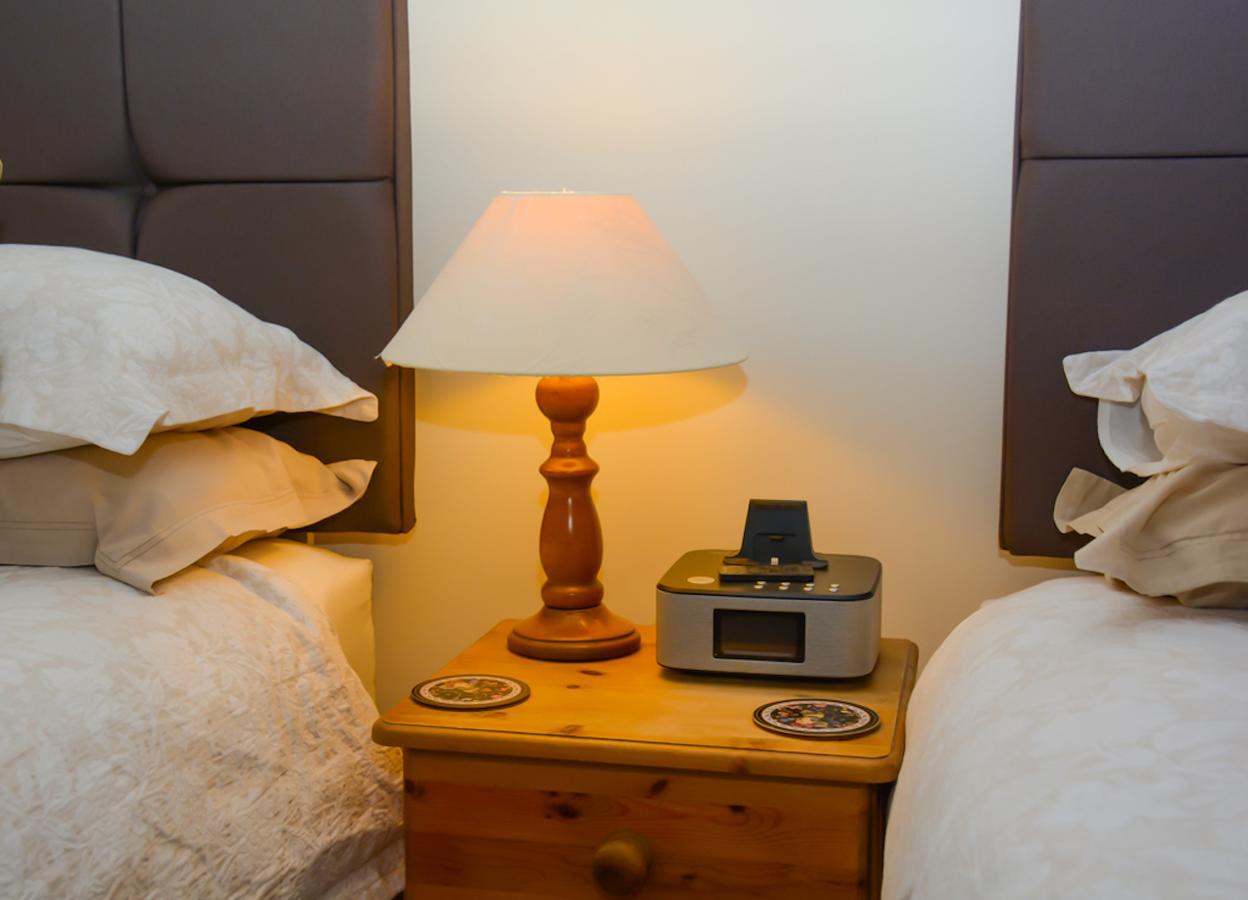 Clarke Cottage Guest House Dunfermline Esterno foto