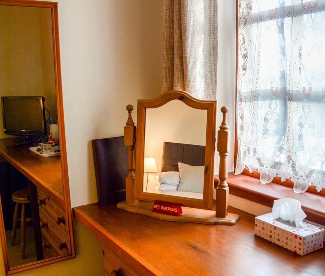 Clarke Cottage Guest House Dunfermline Esterno foto