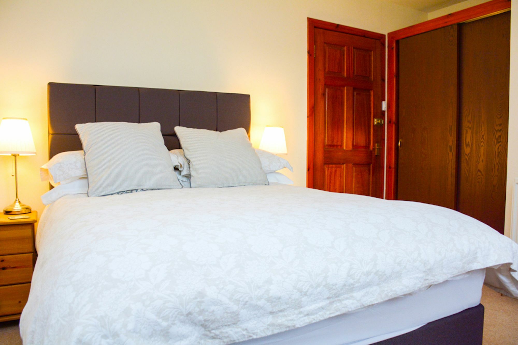 Clarke Cottage Guest House Dunfermline Esterno foto